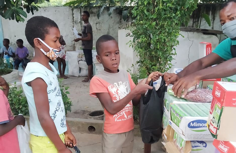 Abraçar São Tomé e Príncipe